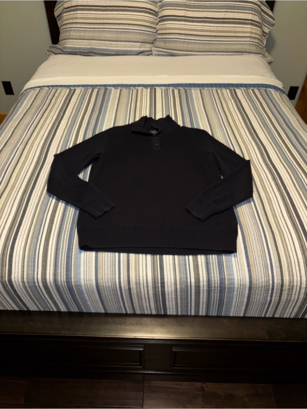 American Eagle Outfitters Black Zip-Neck Knit Sweater size medium
